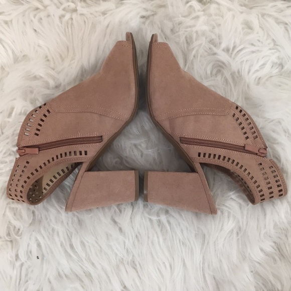 Francesca’s Peep Toe Light Pink Wedges size 8 - Picture 5 of 10